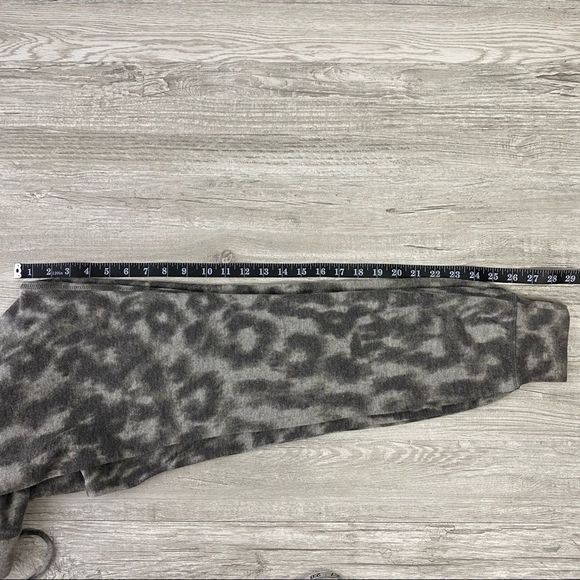NWT Blank NYC Gray Leopard Drawstring Joggers - Picture 9 of 11